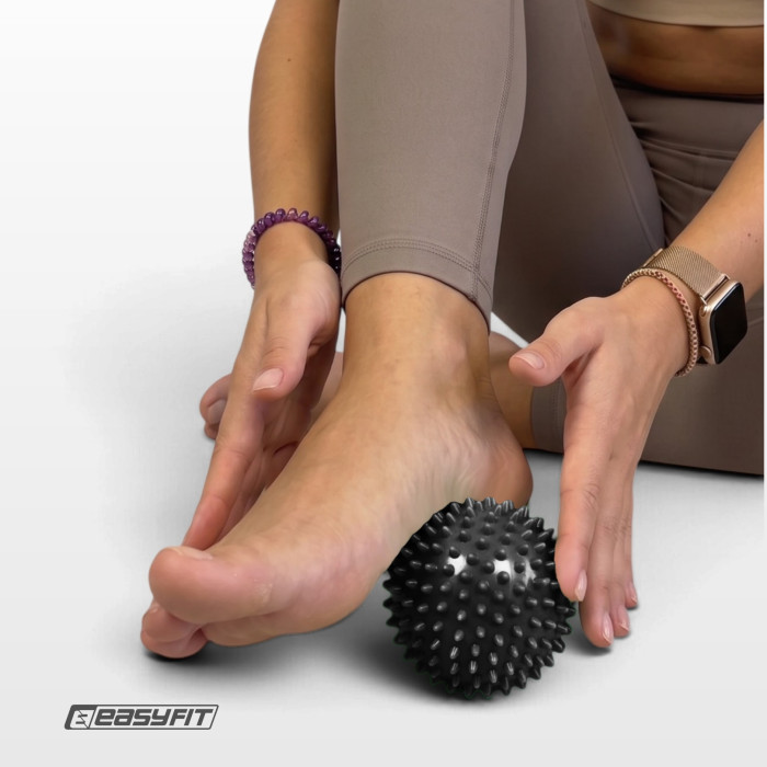 Массажный мячик EasyFit PVC 7.5 см жесткий черный