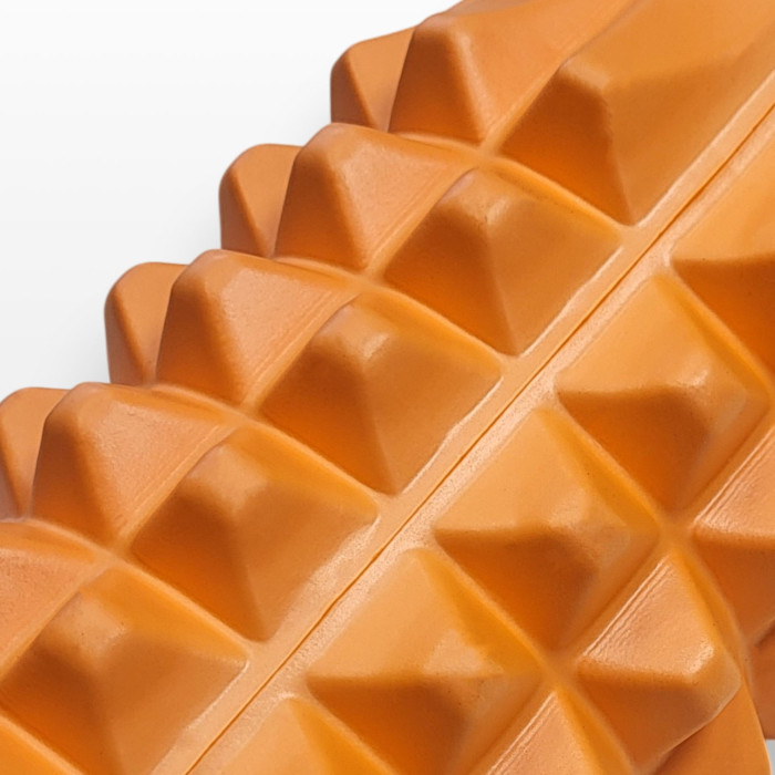 Масажний ролик EasyFit Solid Roller v.1.2s 33х13 см помаранчевий