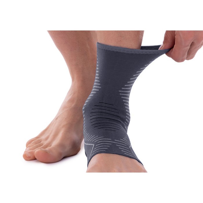 Бандаж для голеностопа EasyFit фиксатор эластичный размер S-M