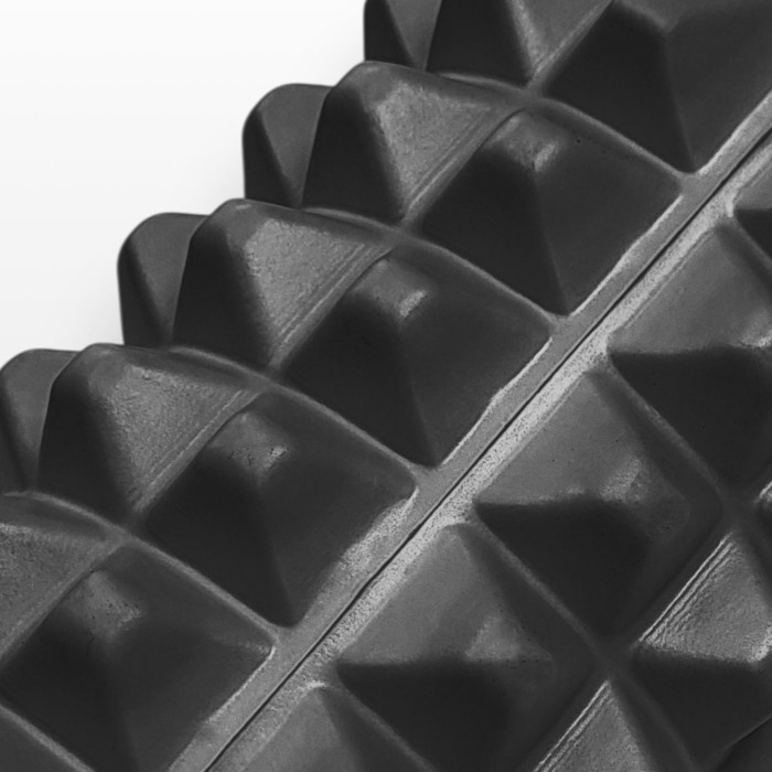 Масажний ролик EasyFit Solid Grid Roller 45 см v.2.2s чорний