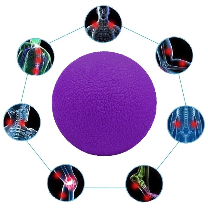 Массажный мячик EasyFit TPR 6 см фиолетовый